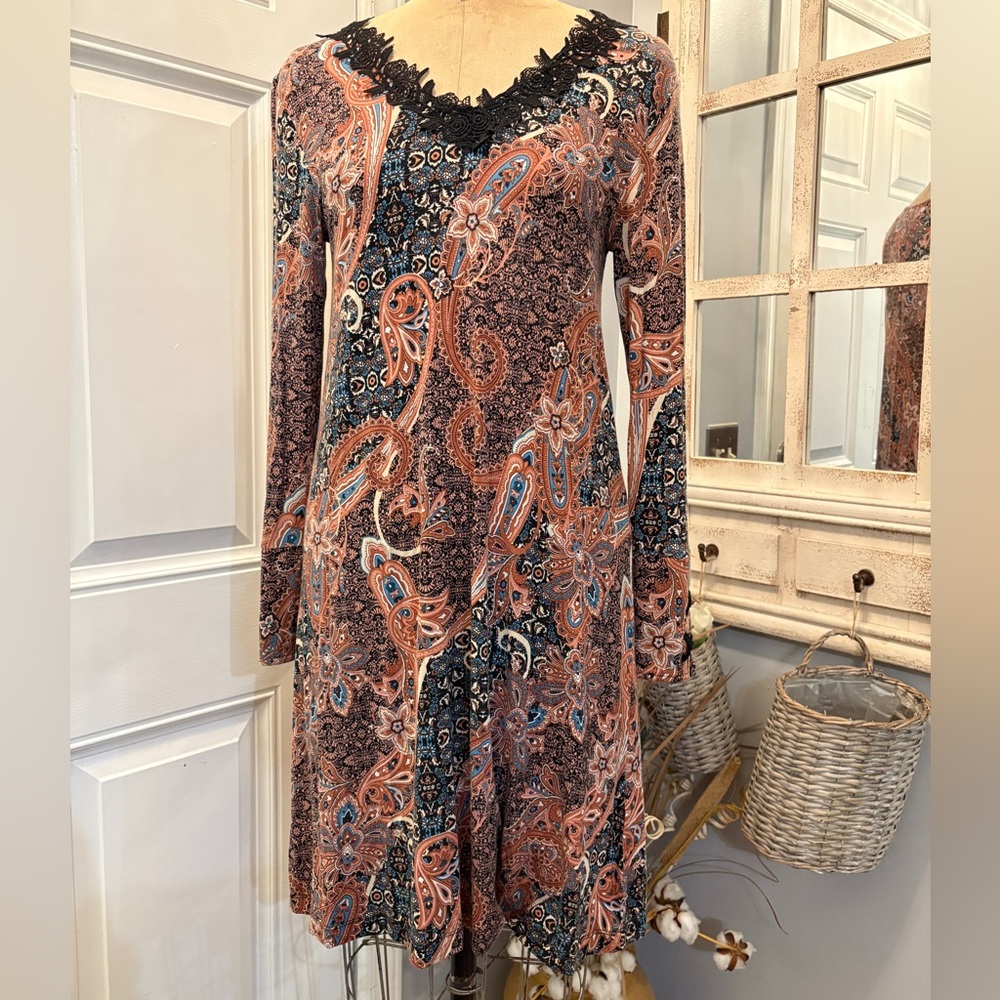 Skye's the‎ Limit Paisley Long Sleeve Dress with Lace Trim Small Boho Glam Chic